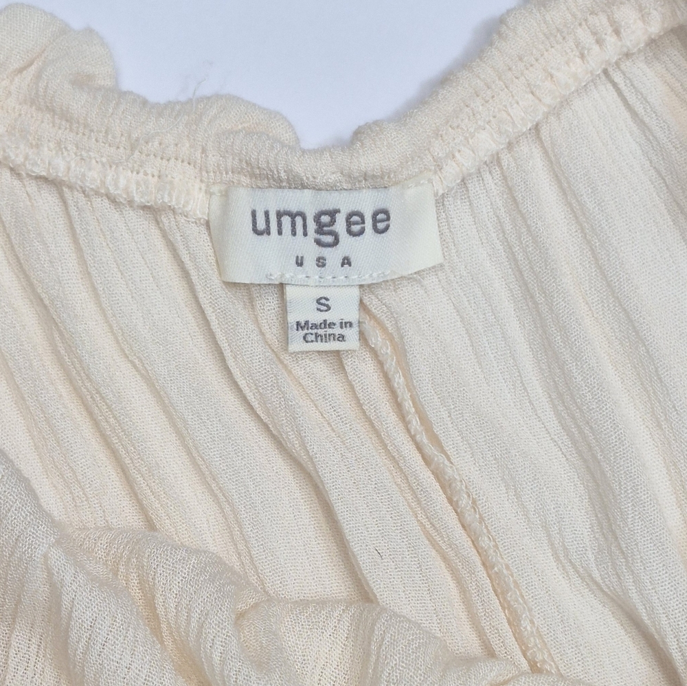 UMGEE Lace-Sleeve Peasant Blouse - Cream - Picture 2 of 4